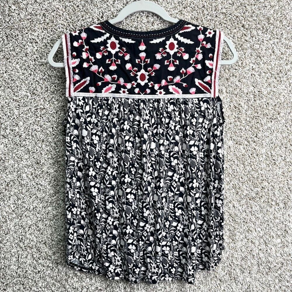 One September Top Women’s Small Anthro Floral Embroidered V-Neck Blouse Tank - Picture 4 of 7